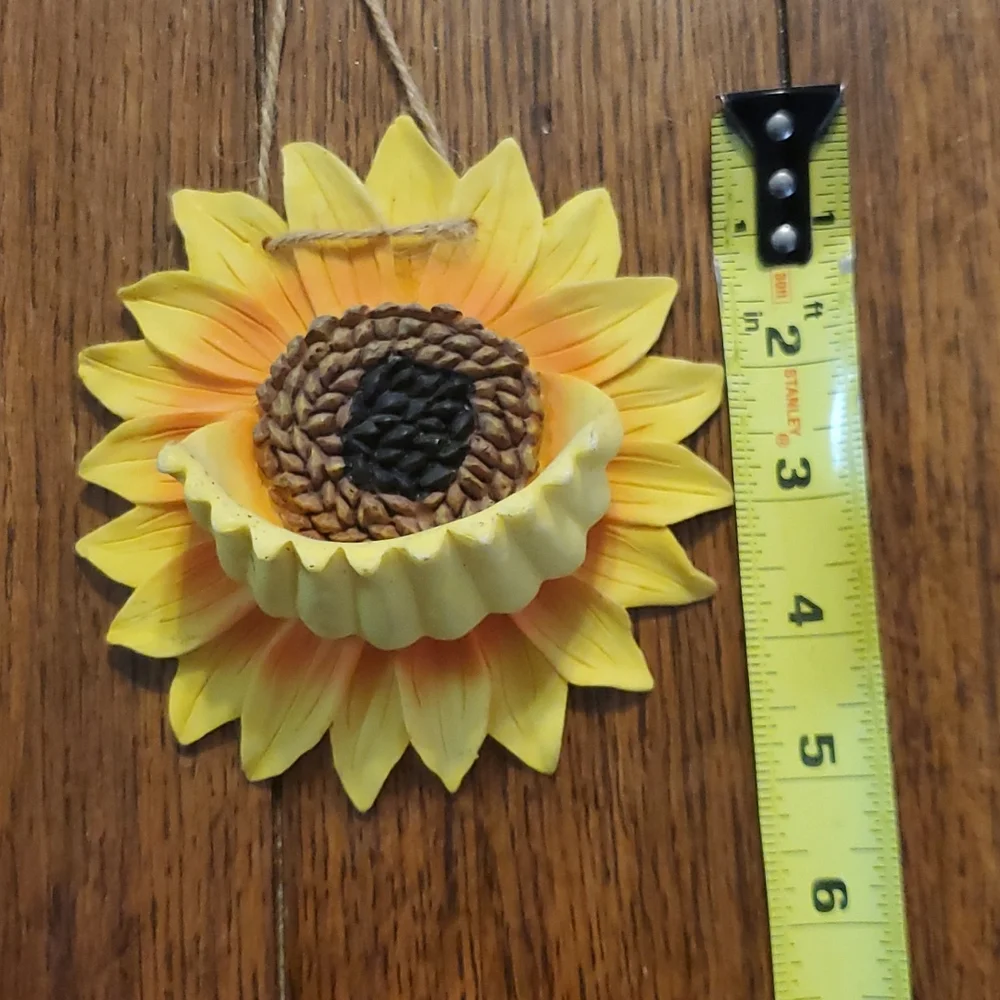 🎈 3 for $10......Sunflower Wall Art Bird Feeder. Yellow w/orange accents.